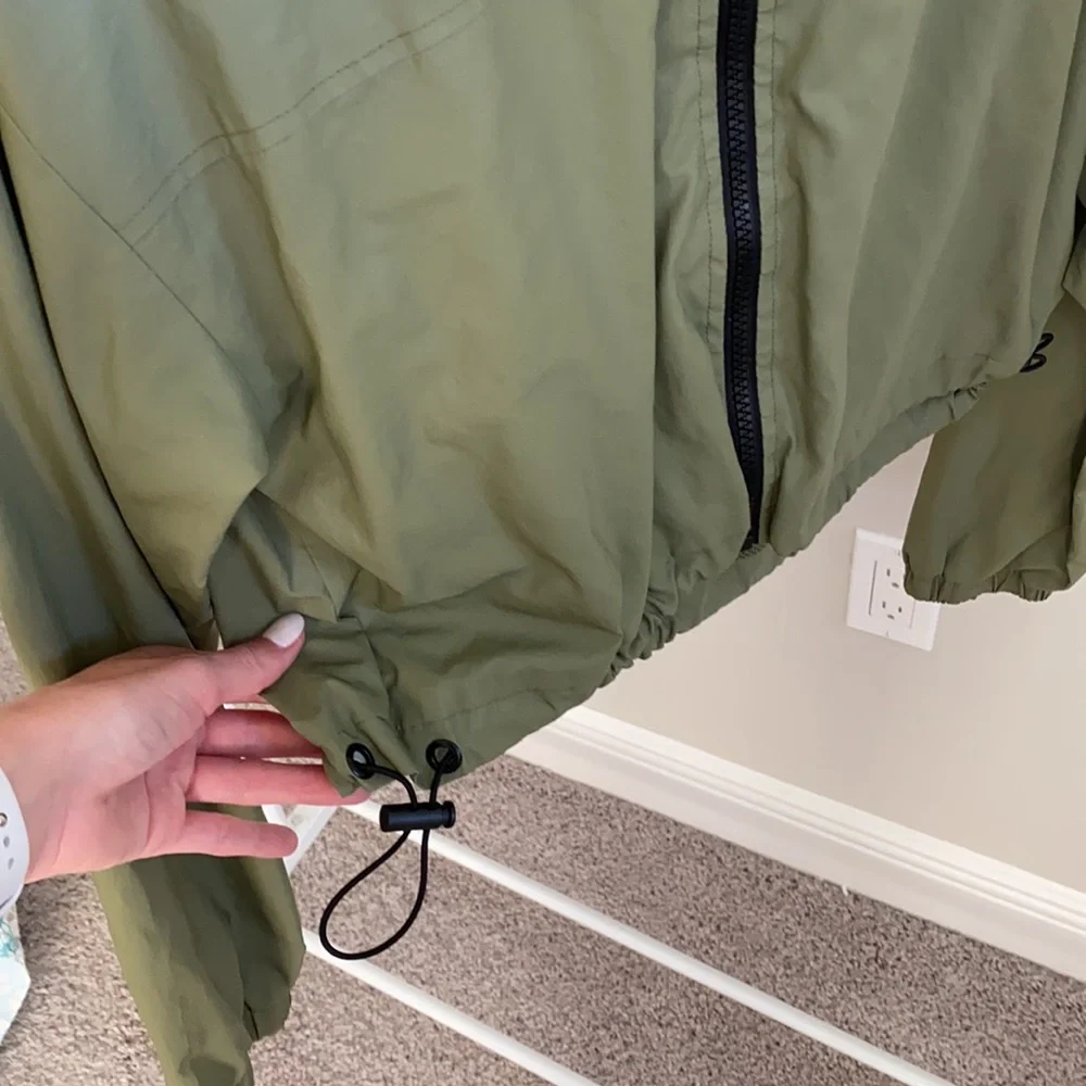Jacket - Picture 2 of 4